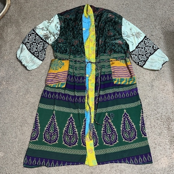 Guru For Life Upcycled Patchwork Mixed Floral Print 100% Silk Sari Kimono Boho - Picture 2 of 14